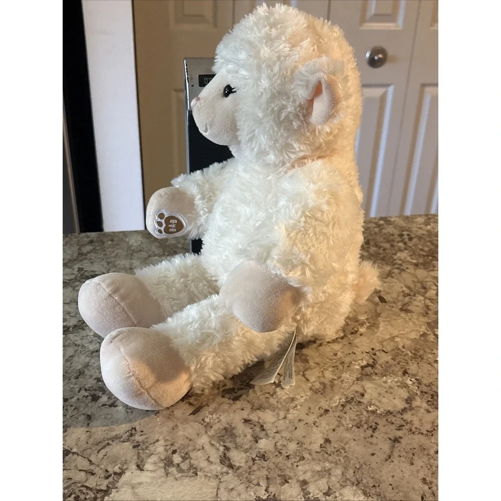 Build-A-Bear Vanilla Cuddly Lamb Sheep Plush Stuffed Toy Eyelashes Retired 2018